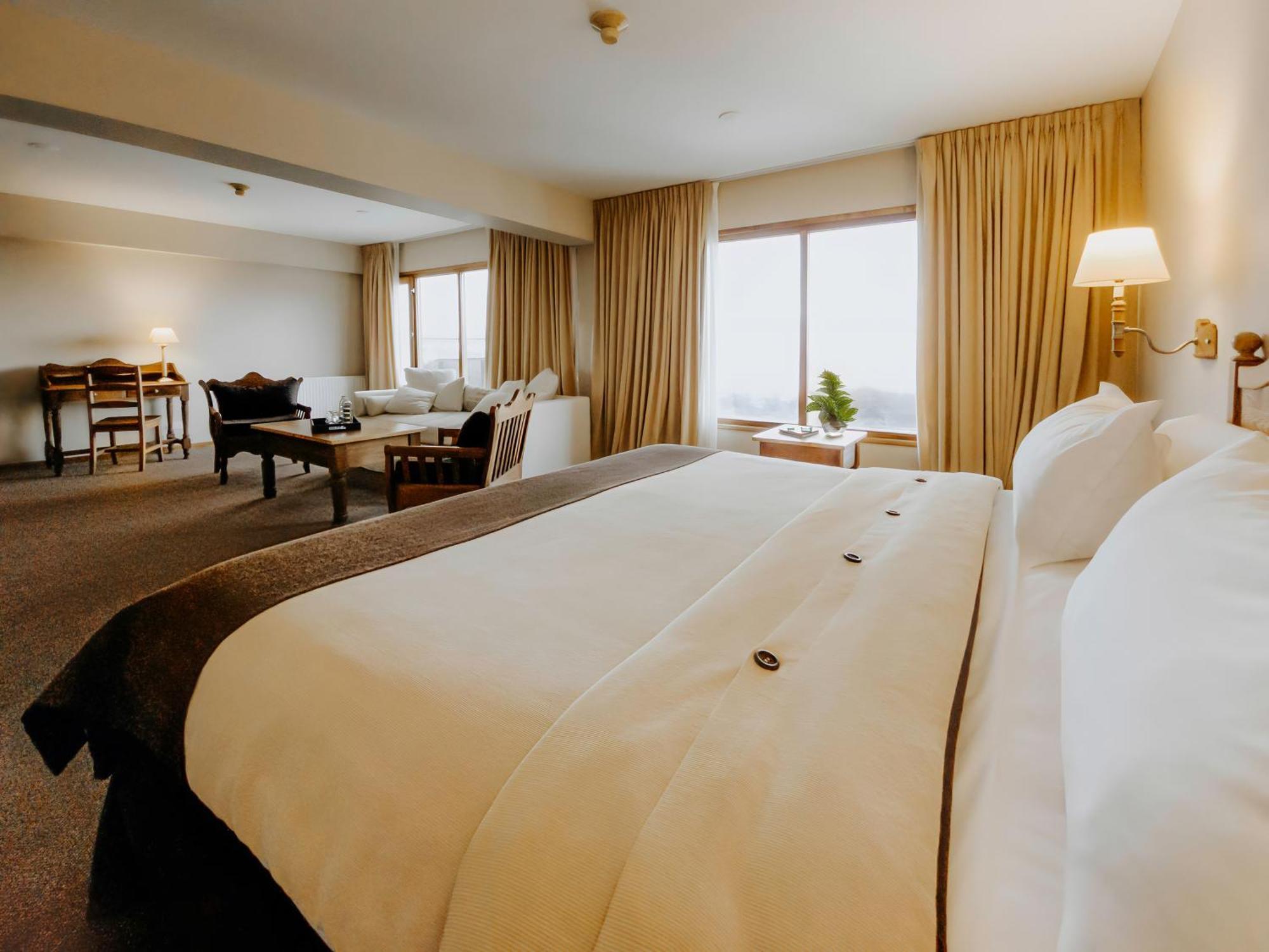 Wyndham Garden Ushuaia Hotel Del Glaciar Esterno foto
